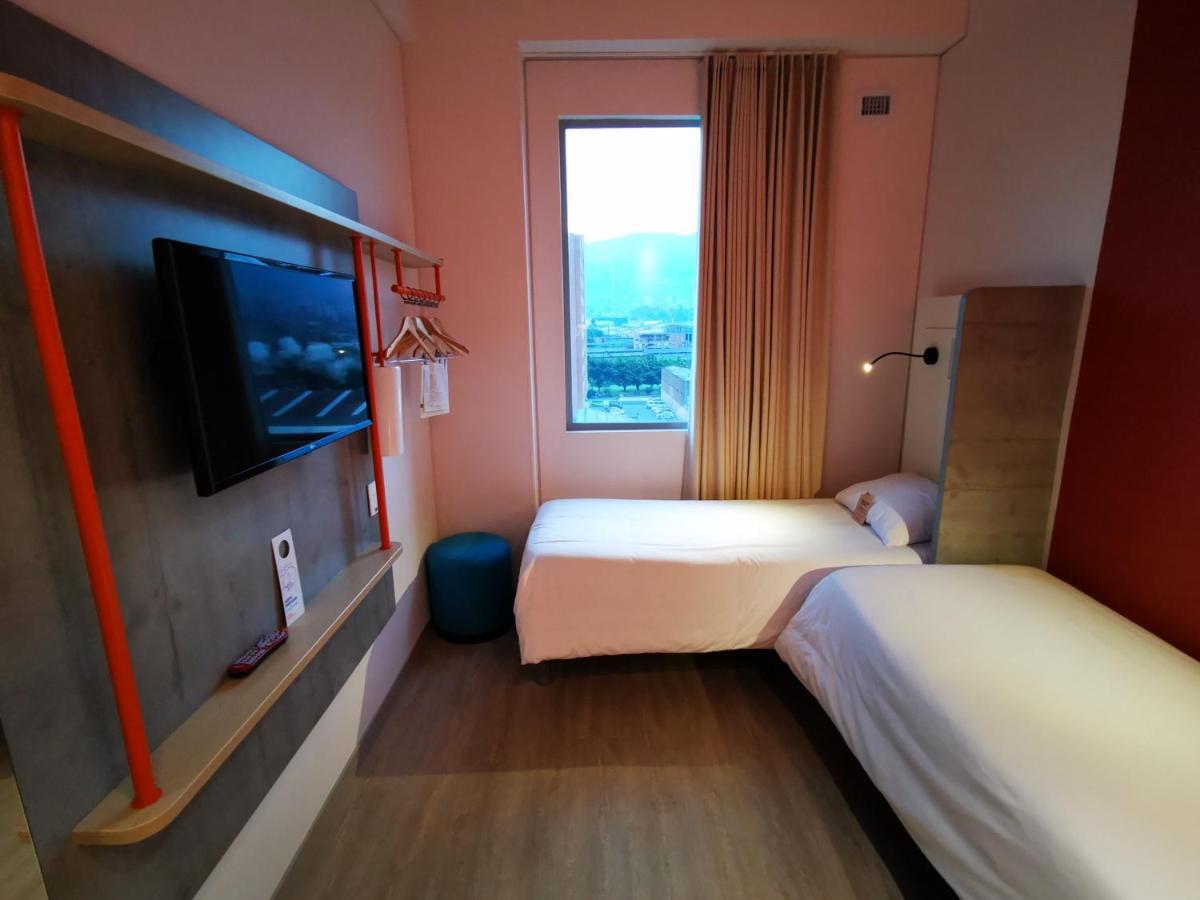 Ibis Budget Itagüí Exterior foto